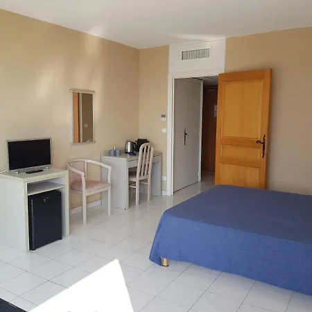 Residence Belle Vue - Chambre 30 מלון קבלייר-סור-מר